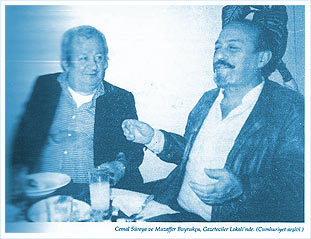 Cemal Süreya ve Muzaffer Buyrukçu, Gazeteciler Lokali'nde